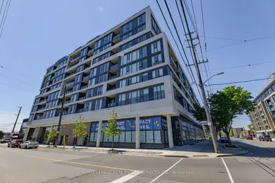 #502 859 The Queensway, Toronto W07, On, M8z 1n8