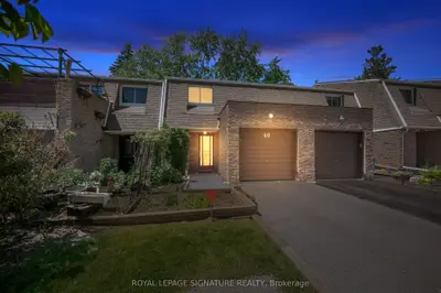 7430 Copenhagen Road 49, Mississauga, On L5n 1z9