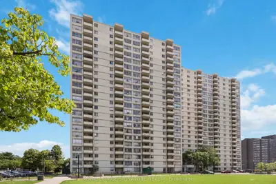 320 Dixon Road 2315, Toronto W09, On M9r 1s8