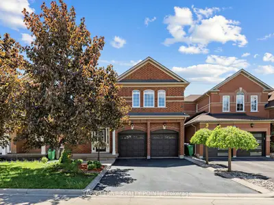 5634 Watersfield Avenue, Mississauga, On L5m 7g1