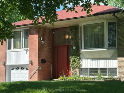 1571 Muir Road, Mississauga, On L5e 2j3