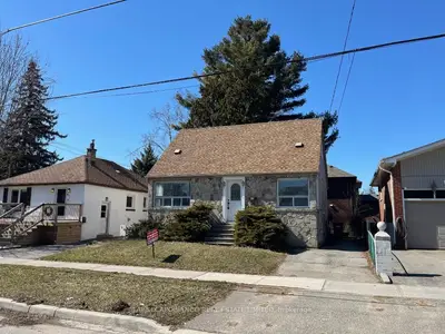 875 Tenth Street, Mississauga, On L5e 1s8