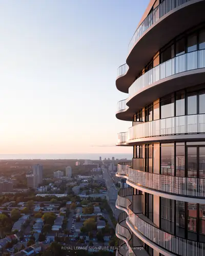 1 Fairview Road E 1705, Mississauga, On L5a 4c6