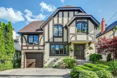 35 Bannon Avenue, Toronto W08, On M8x 1t9