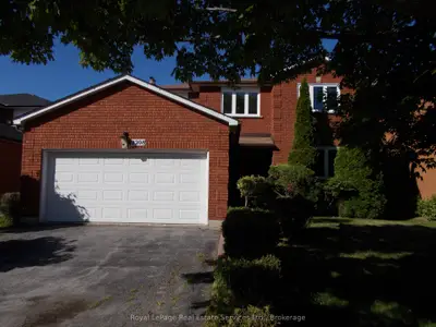 2208 Golden Briar Trail, Oakville, On L6h 4t8