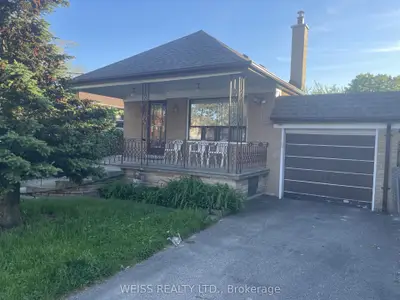 10 Danesbury Avenue, Toronto W04, On M6b 3k7