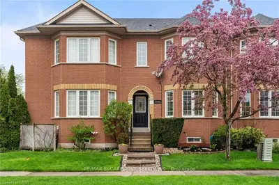 2130 Forest Gate Park, Oakville, On L6m 4b4