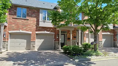 2401 Fifth Line W 8, Mississauga, On L5k 1v9