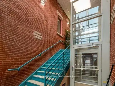 1655 Dufferin Street 203, Toronto, On M6e 1b2