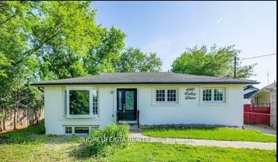 480 Valley Drive, Oakville, On L6l 4l8