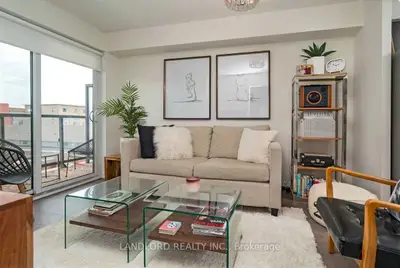 1420 Dupont Street 615, Toronto W02, On M6h 0c2
