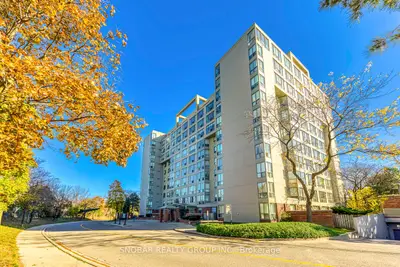 1110 Walden Circle 1001, Mississauga, On L5j 4r3