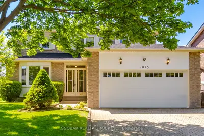 1075 Rowan Court, Mississauga, On L4w 3m7