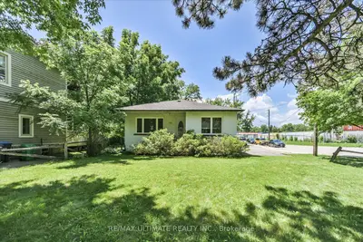 1076 Dixie Road, Mississauga, On L5e 2p4