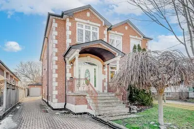 1081 Glencairn Avenue, Toronto W04, On M6b 2b1