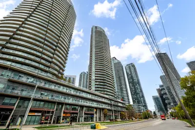 2230 Lake Shore Boulevard W 204, Toronto W06, On M8v 0b2