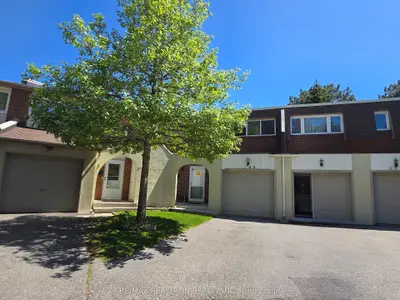 1180 Mississauga Valley Boulevard 100, Mississauga, On L5a 3m9