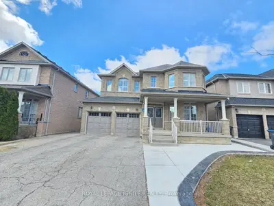 6 Timmins Street, Brampton, On L6r 0s5