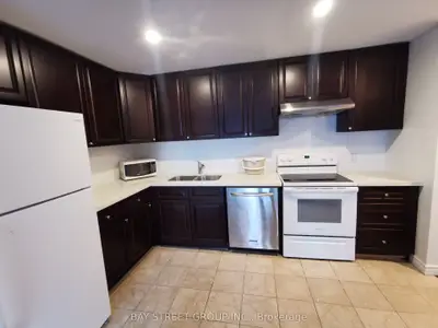 1546 Jane Street 2nd Flr, Toronto W04, On M9n 2r5
