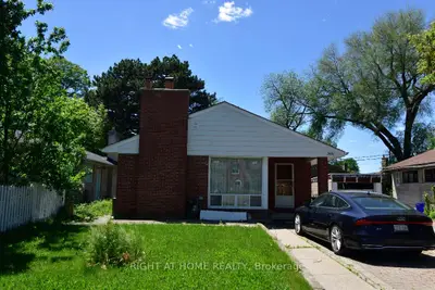 2436 Islington Avenue, Toronto W10, On M9w 3x7