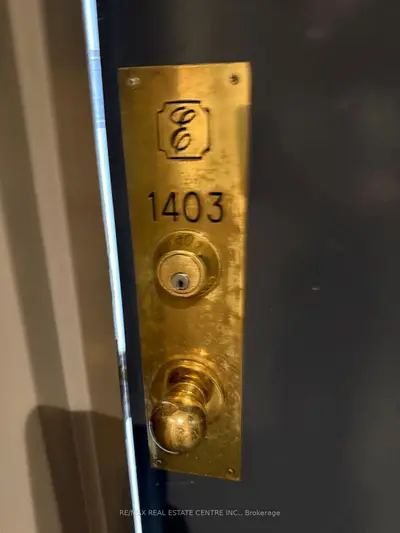265 Enfield Place 1403, Mississauga, On L5b 3y6