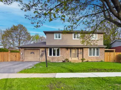 35 Treleaven Drive, Brampton, On L6y 1x7