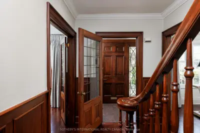70 King Georges Road, Toronto, On M8x 1l9