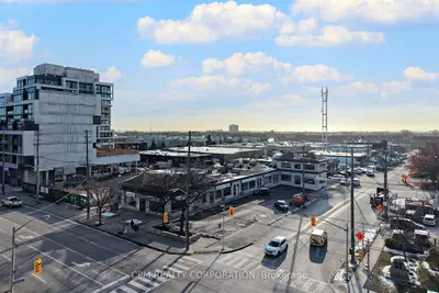 #11 927 The Queensway, Toronto W07, On, M8z 5z7
