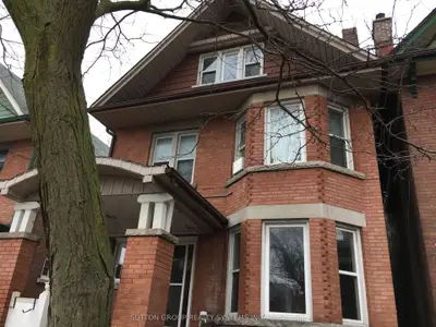 497 Annette Street 1, Toronto W02, On M6p 1s1