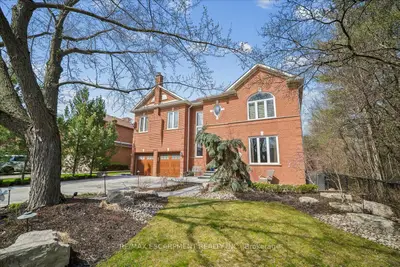 2203 Winding Woods Drive, Oakville, On L6h 5t9