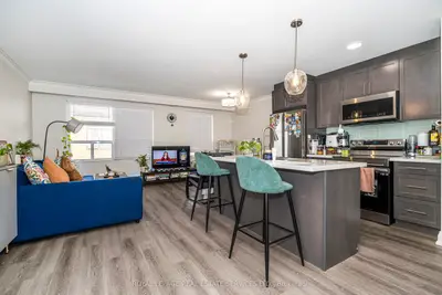 2637 Keele Street E 9, Toronto W04, On M6l 2p2