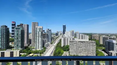 1 Fairview Road E 2705, Mississauga, On L5a 0b4