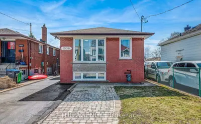1038 Alexandra Avenue, Mississauga, On L5e 1z8