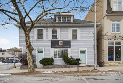 67 Lakeshore Road W, Oakville, On L6k 1c9