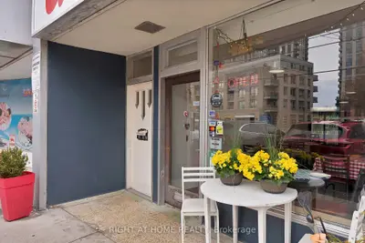 5122 Dundas Street W, Toronto, On M9a 1c2