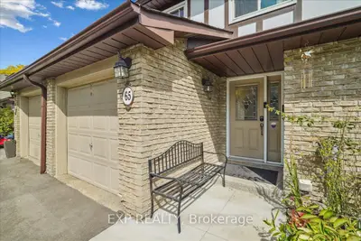 65 Greenwich Circle, Brampton, On L6s 2e8