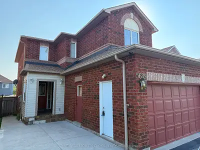 5689 Sidmouth Street Lower, Mississauga, On L5v 2h1