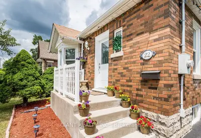 22 West Street W, Brampton, On L6x 1v7