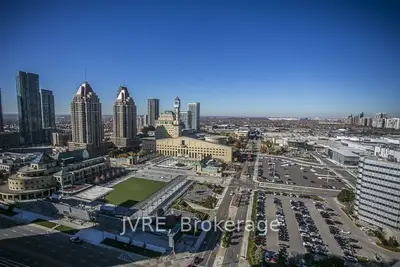 3939 Duke Of York Boulevard 2210, Mississauga, On L5b 4n2