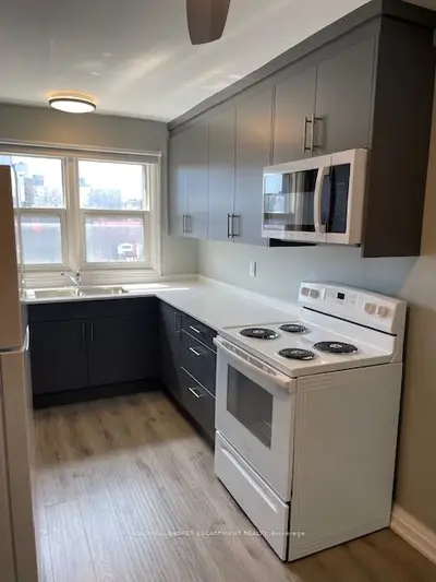 2 Cross Street 1, Halton Hills, On L7g 3g2