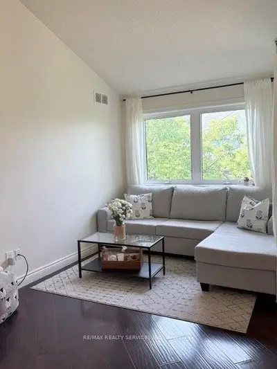 Condo Townhouse in Mississauga