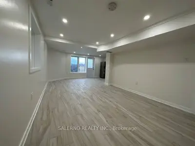 23 Redhill Avenue Lower, Toronto, On M6e 2c2