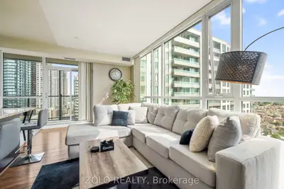 Condo Apartment in Mississauga