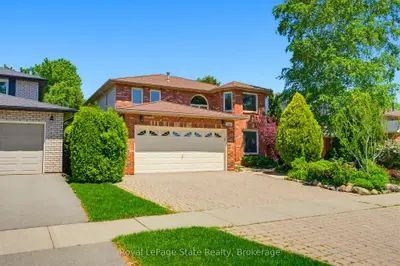 Detached in Burlington