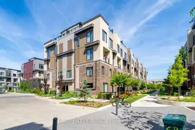 Condo Townhouse in Mississauga