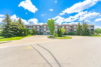 Condo Apartment in Brampton
