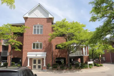 Condo Apartment in Mississauga