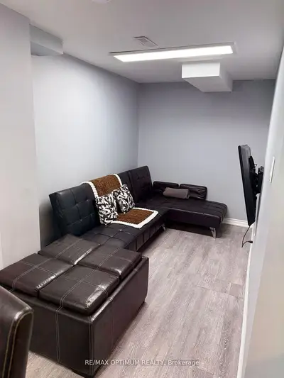 Semi-Detached in Mississauga