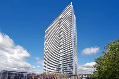 105 Queensway Avenue 1216, Toronto W01, On M6s 5b5