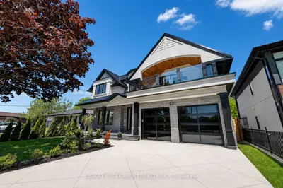 Detached in Oakville